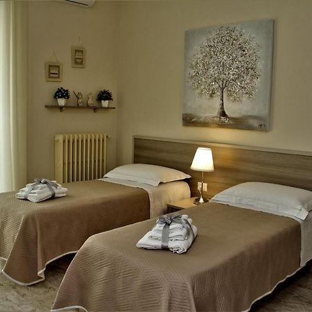 Casa Vacanze Civico 32 モンテスカリオーゾ エクステリア 写真